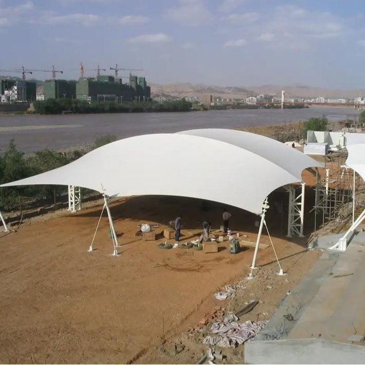 比如县膜结构汽车棚